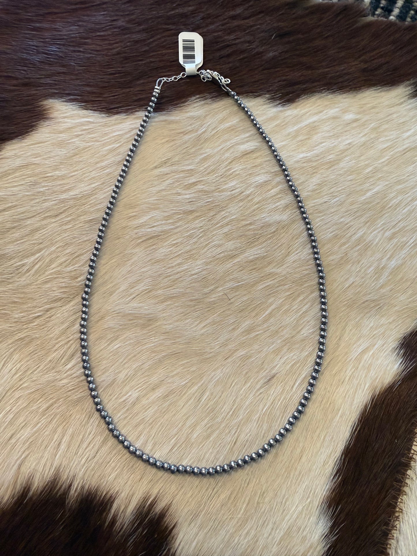 Rein Silver Pearls Necklace