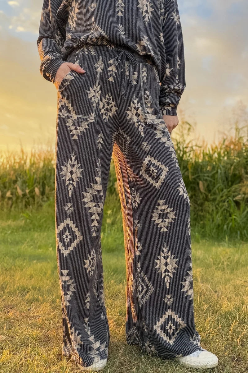 FRONTIER TRAIL SET