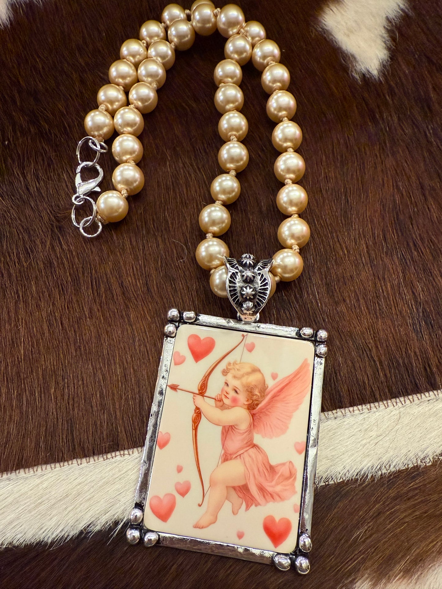 Antique Annie’s Necklaces