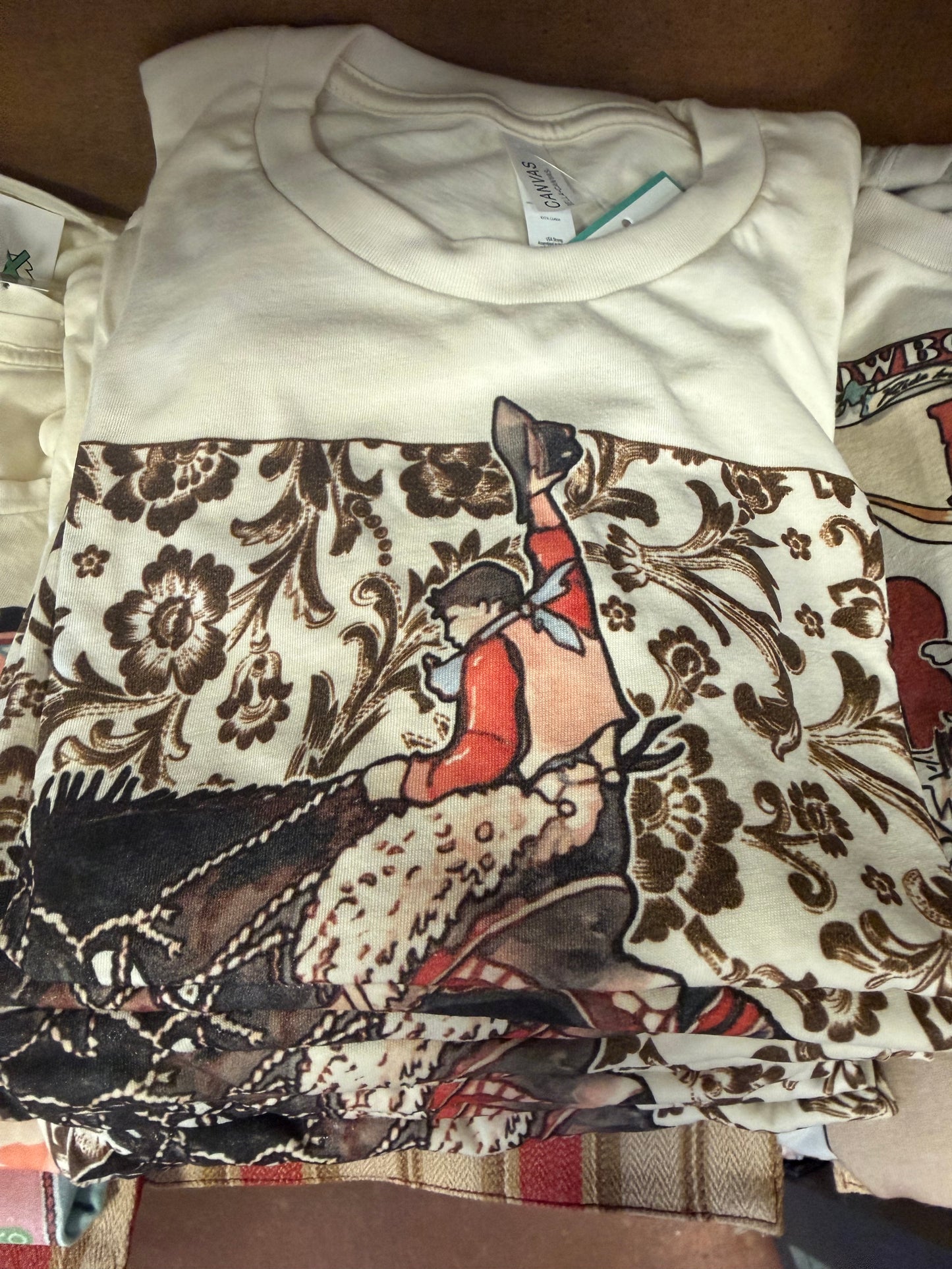 Xoxo Tee Saddle Flowers Bronc