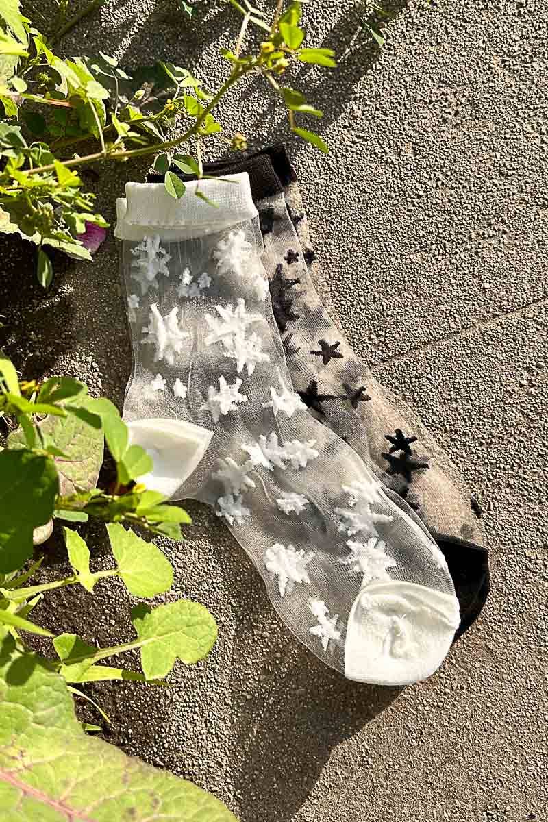 See-through stars point solid socks