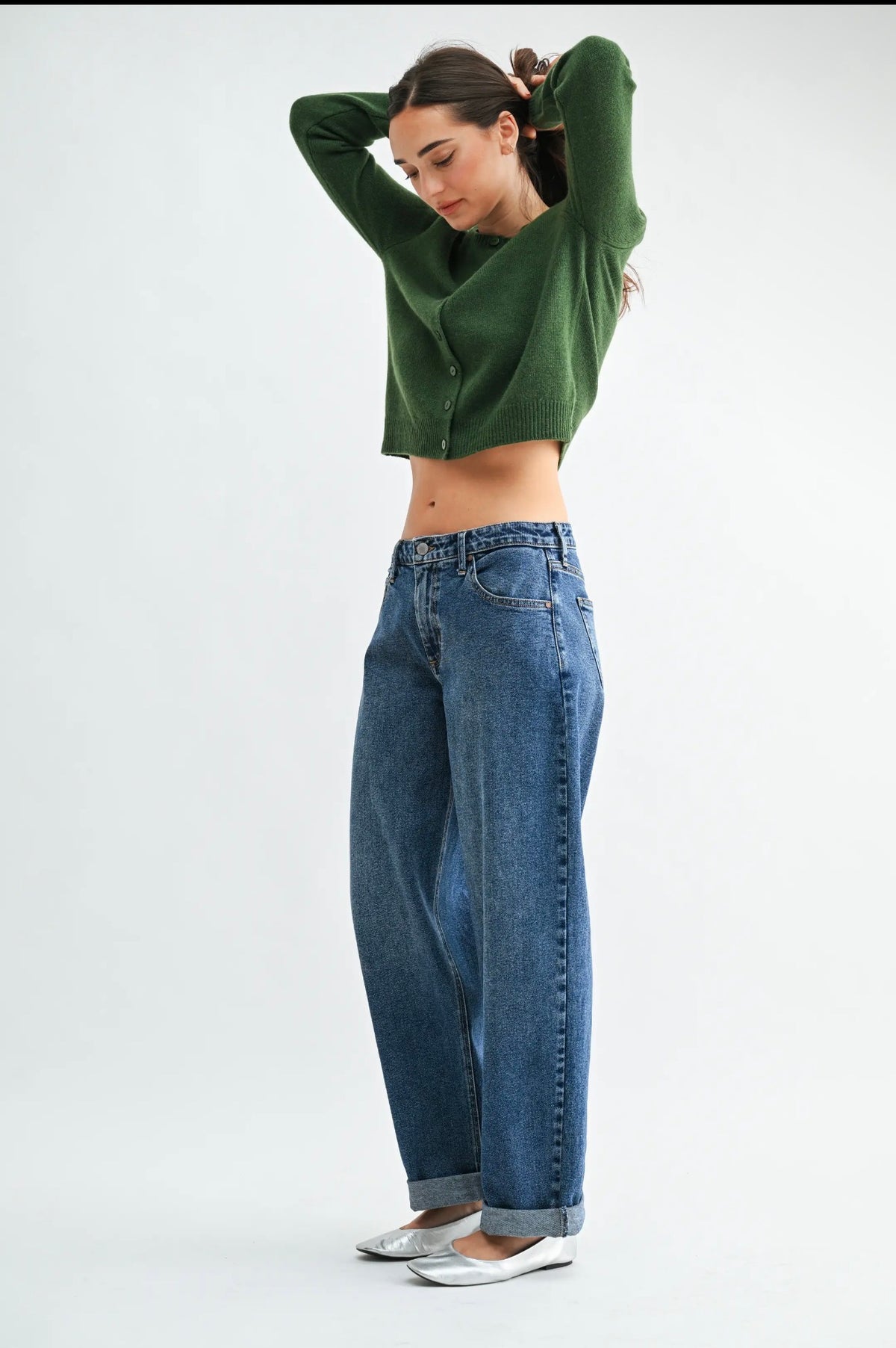 Mid Rise Cuffed Barrel Jean