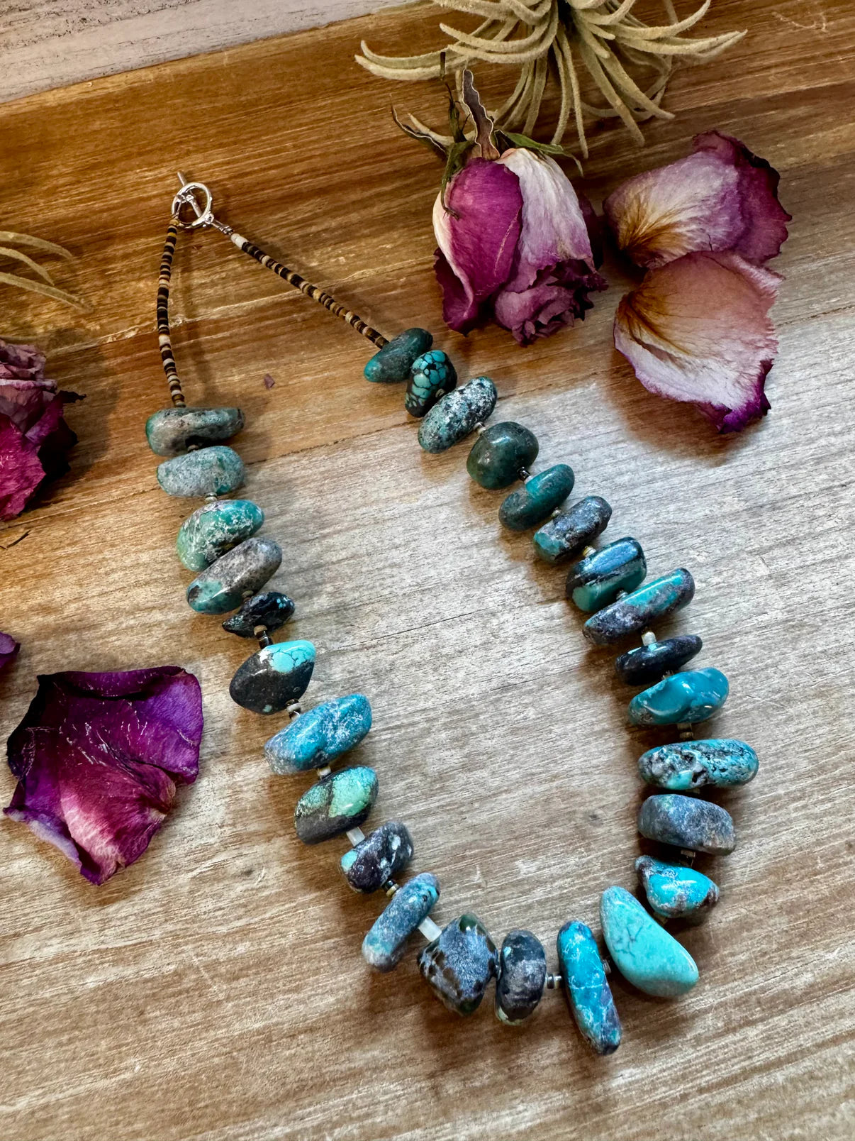 Turquoise Nugget & Shell
Necklace - 18.5"