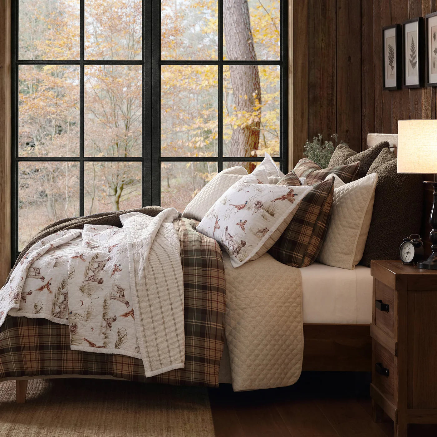 HUNT LIFE REVERSIBLE QUILT
SET