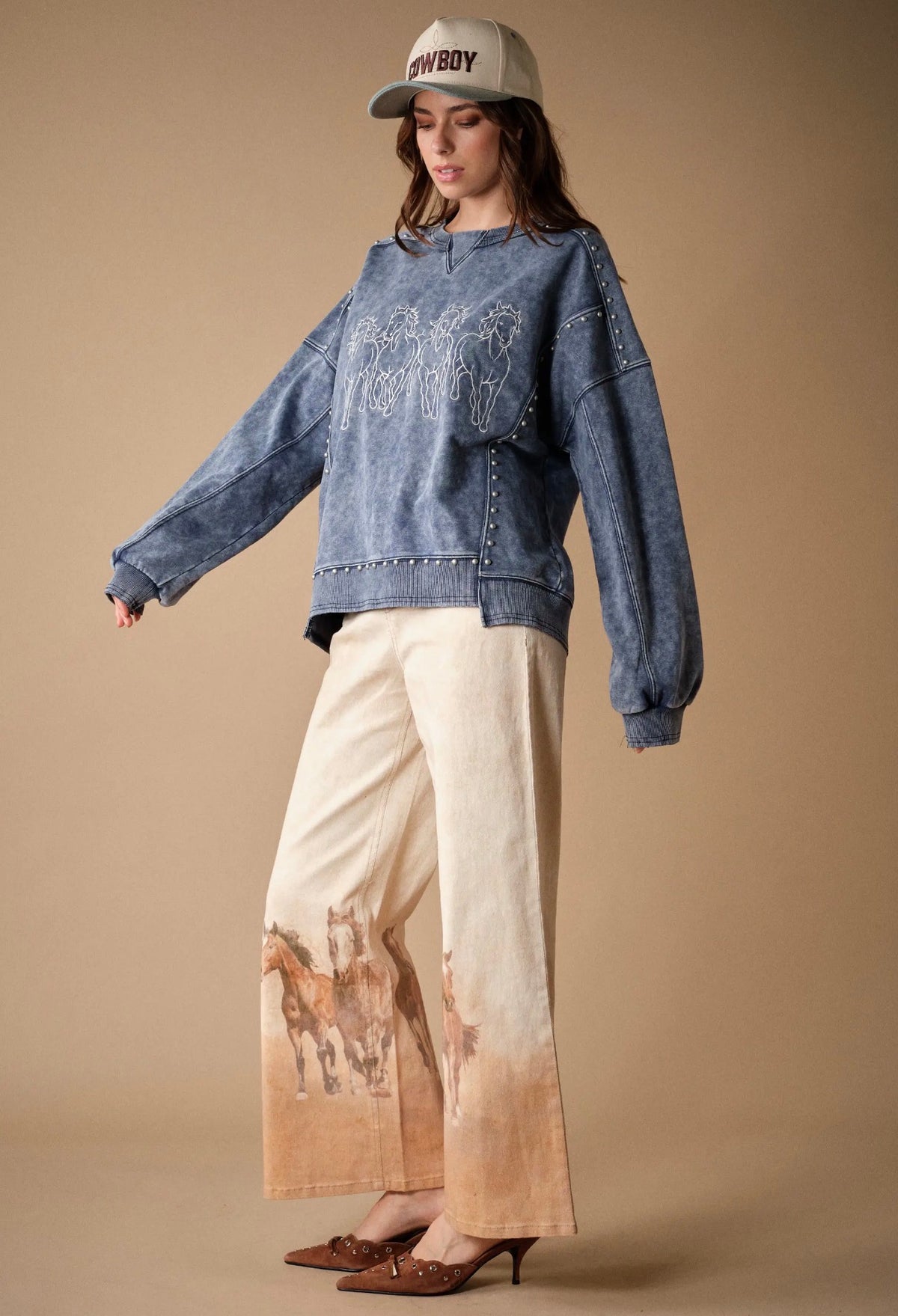 Horse Embroidery Stud Sweatshirt
