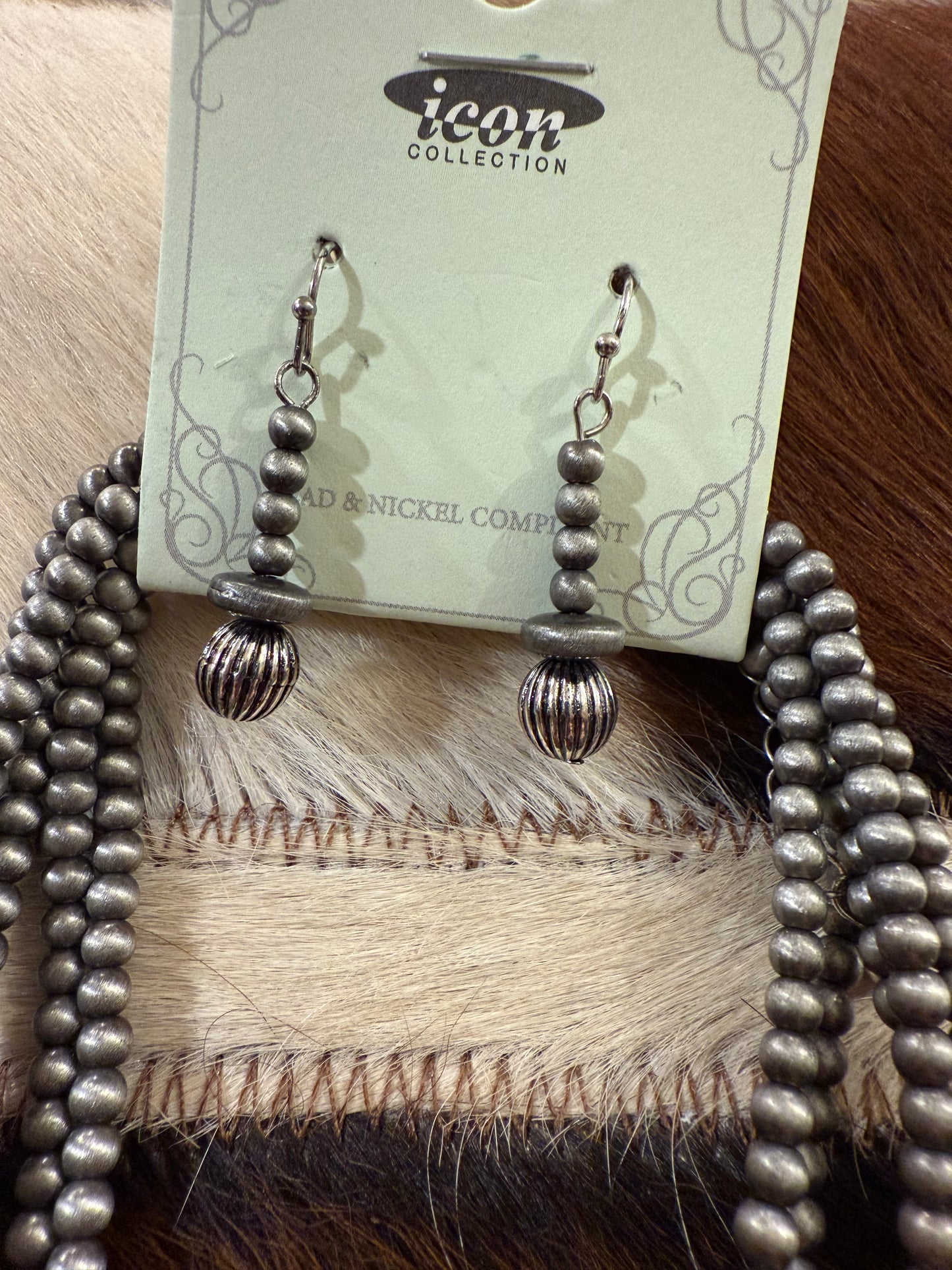 Gussied Up Necklace Set