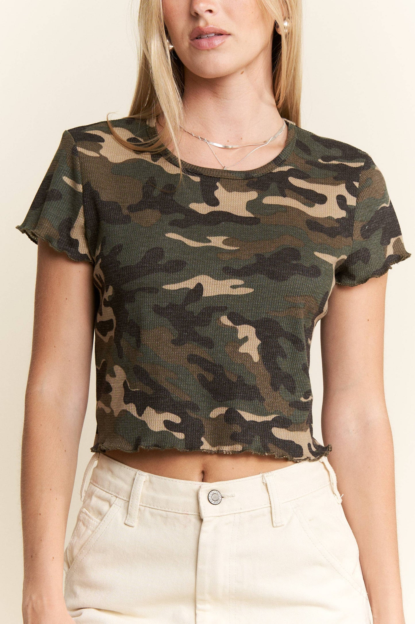 SHORT SLEEVE CAMO PRINT TOP