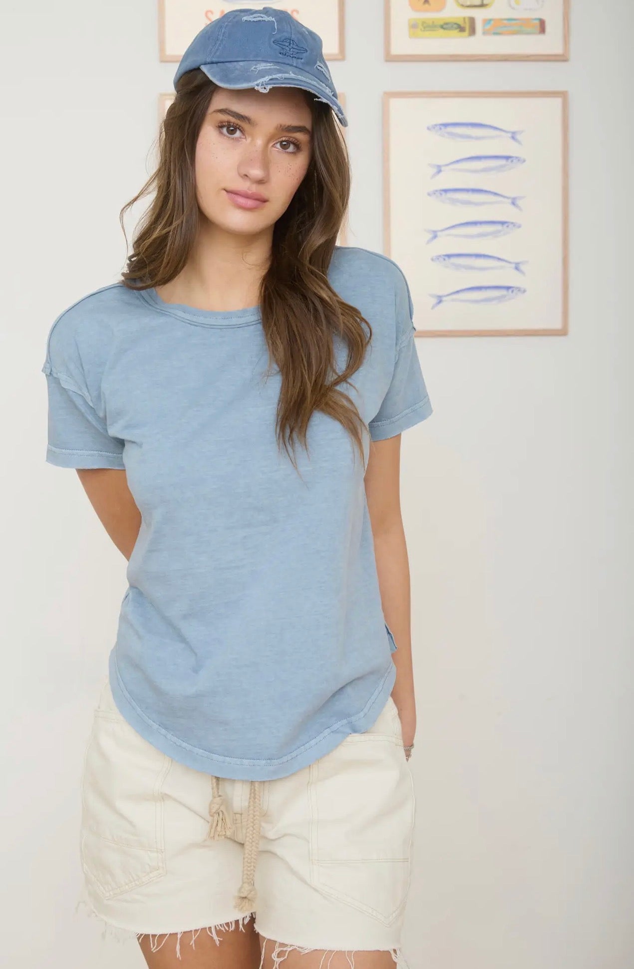 Round Neck Short Sleeve Exposed Seam Knit Top