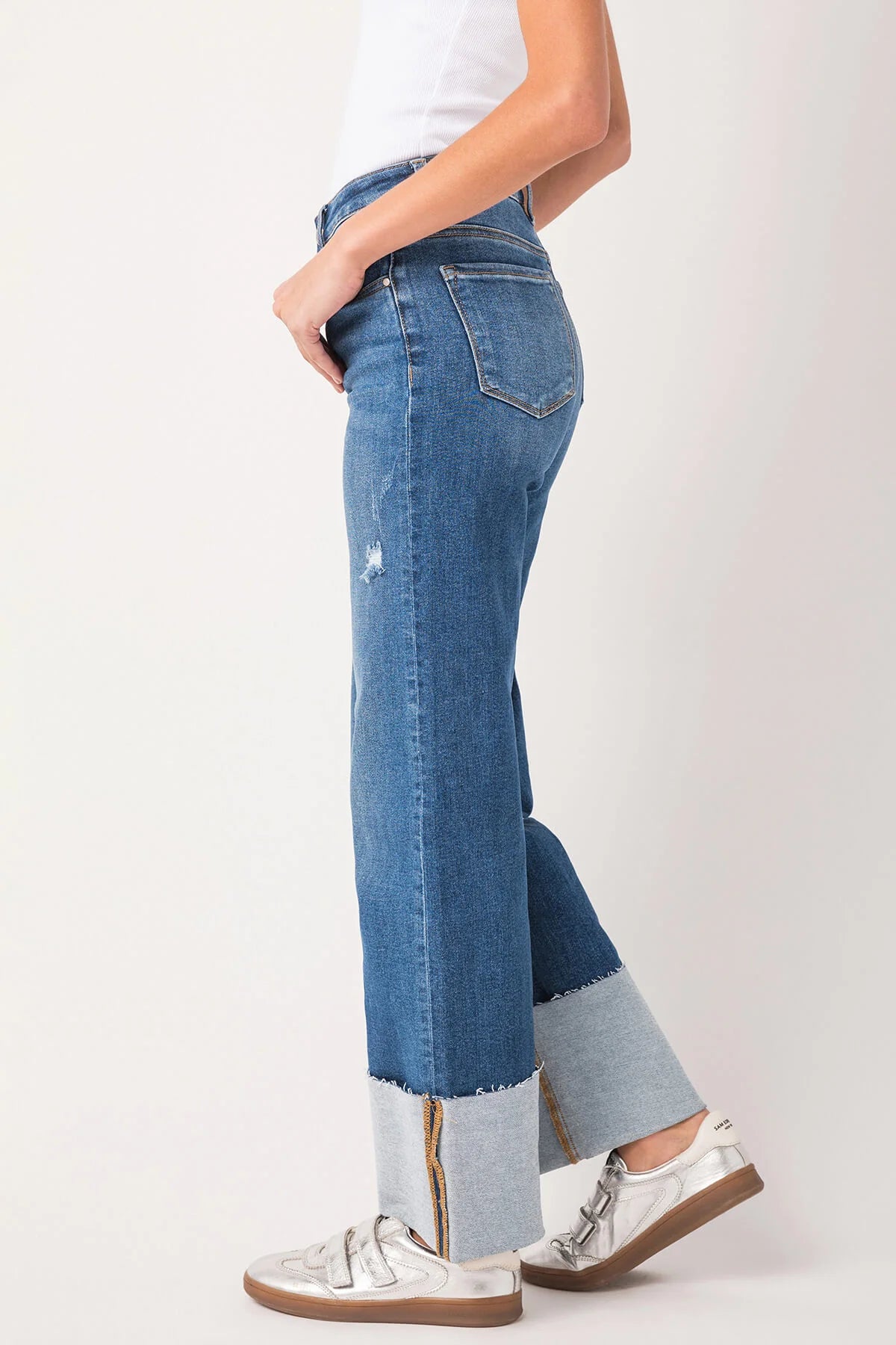 Risen Wide Cuff Jeans