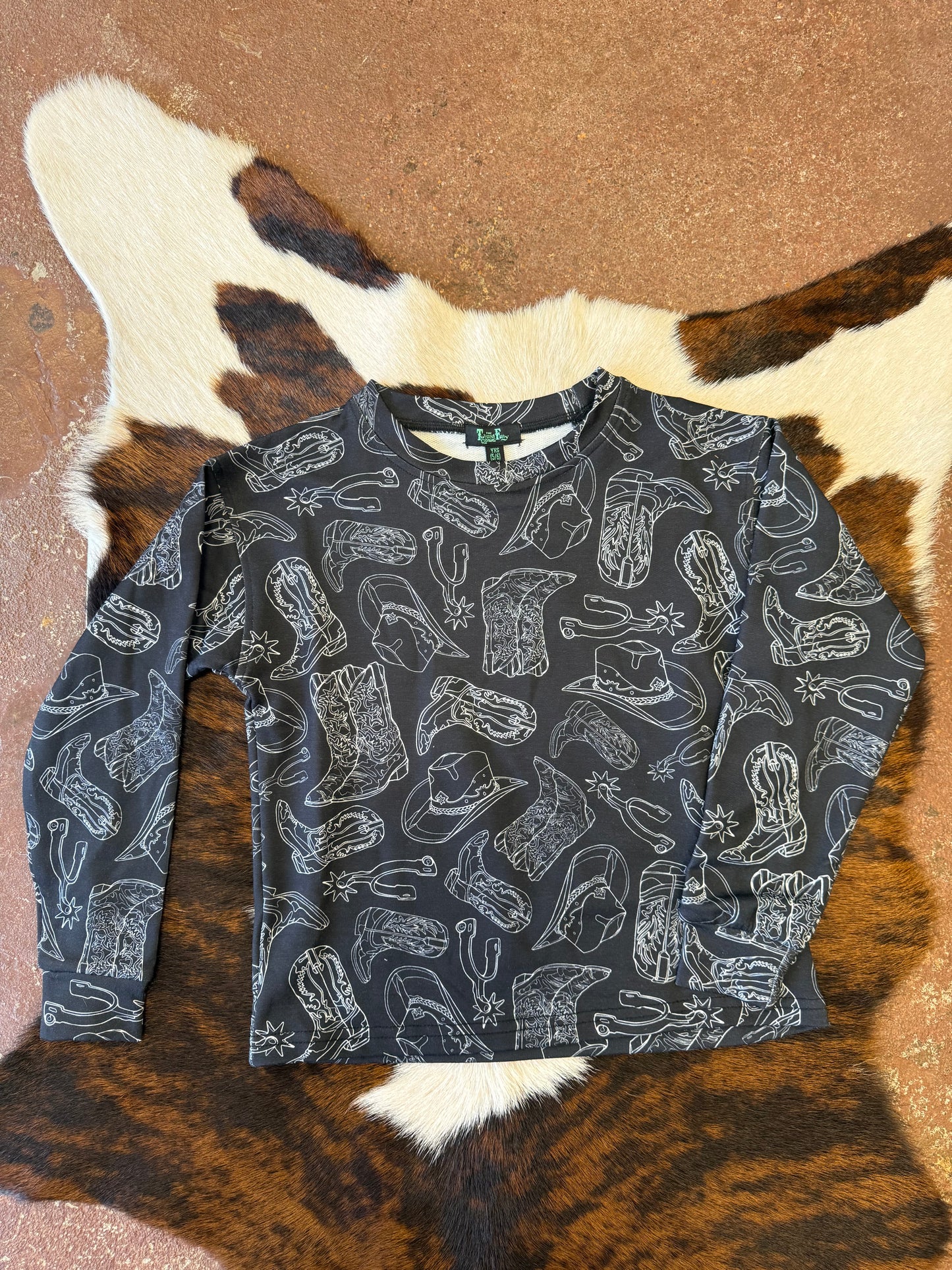 Black Hat Things Youth Short Set