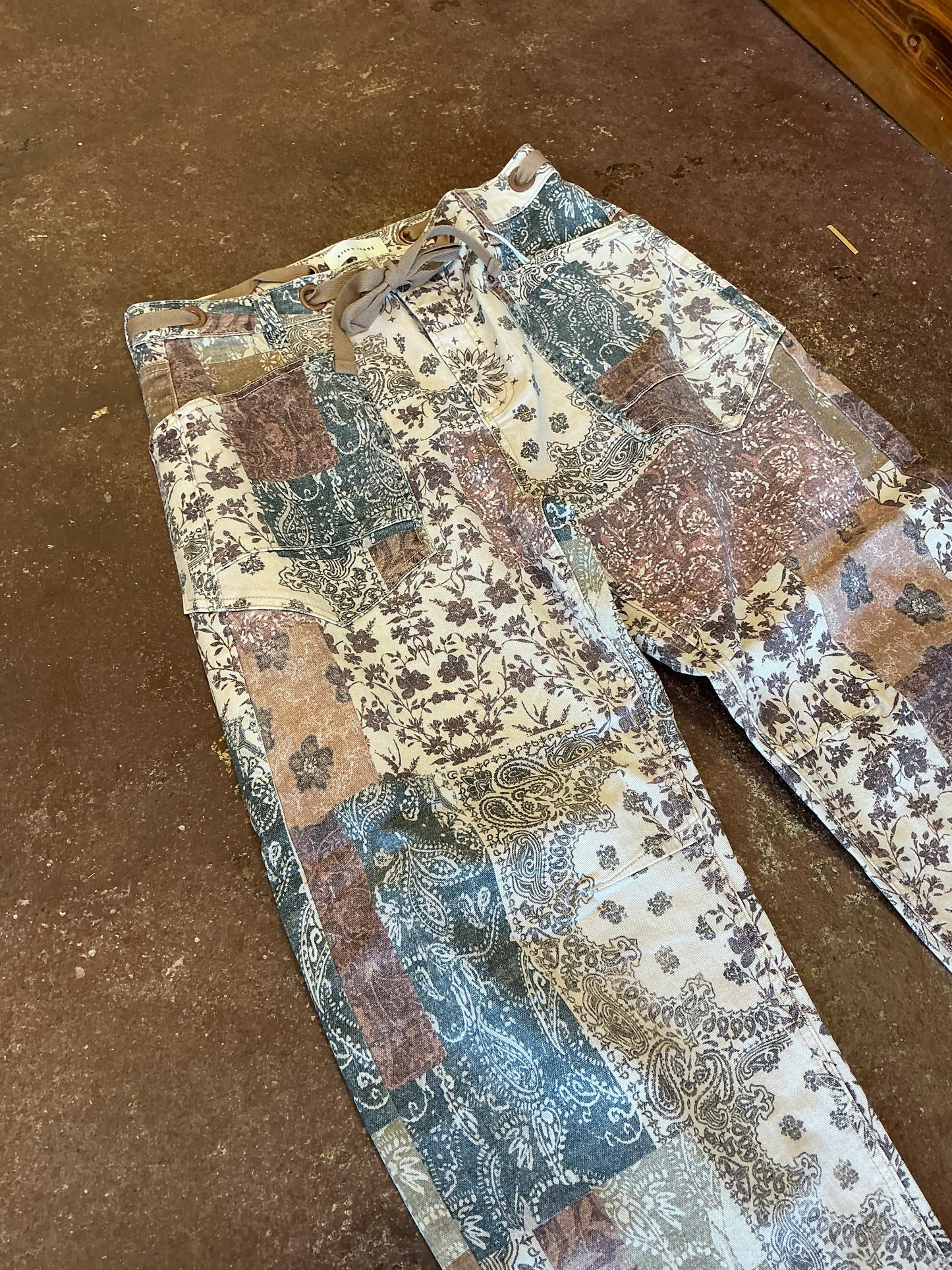 Earth Block Risen Barrel Pants