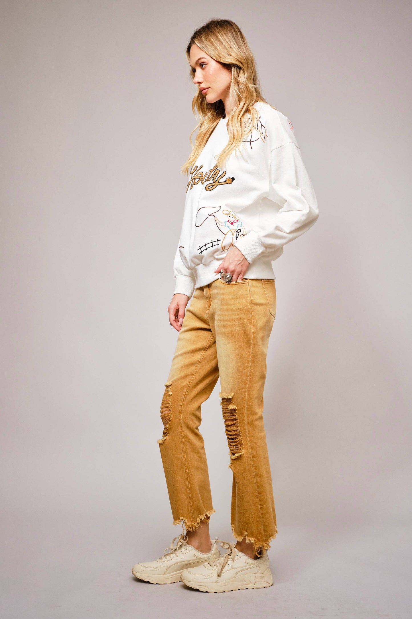 Howdy Western Embroidered Sweatshirt