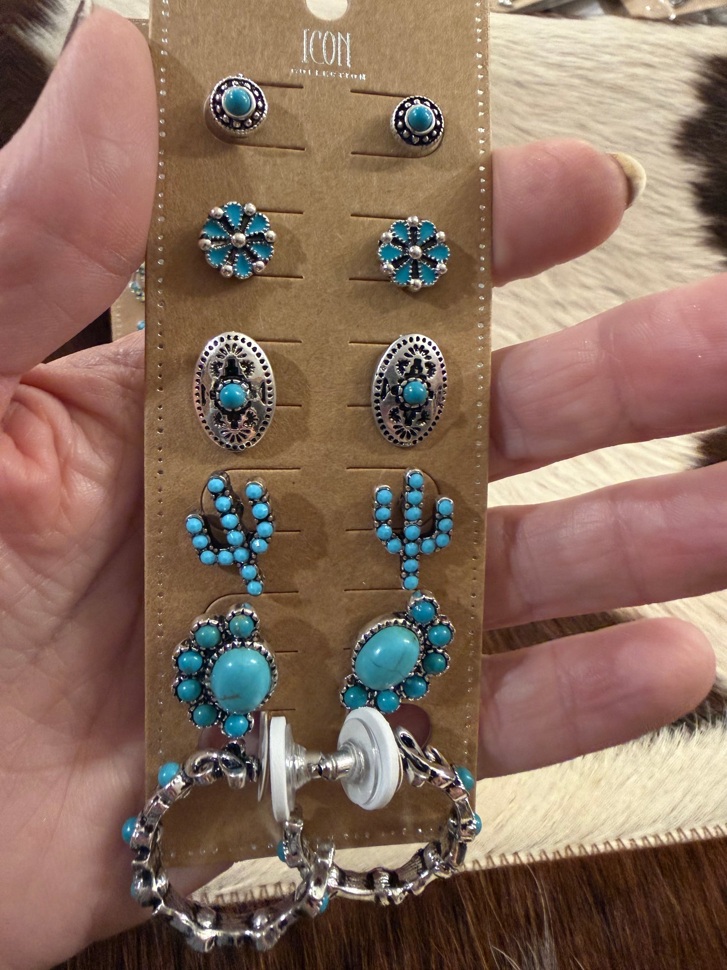 Six Shooter Earring Set