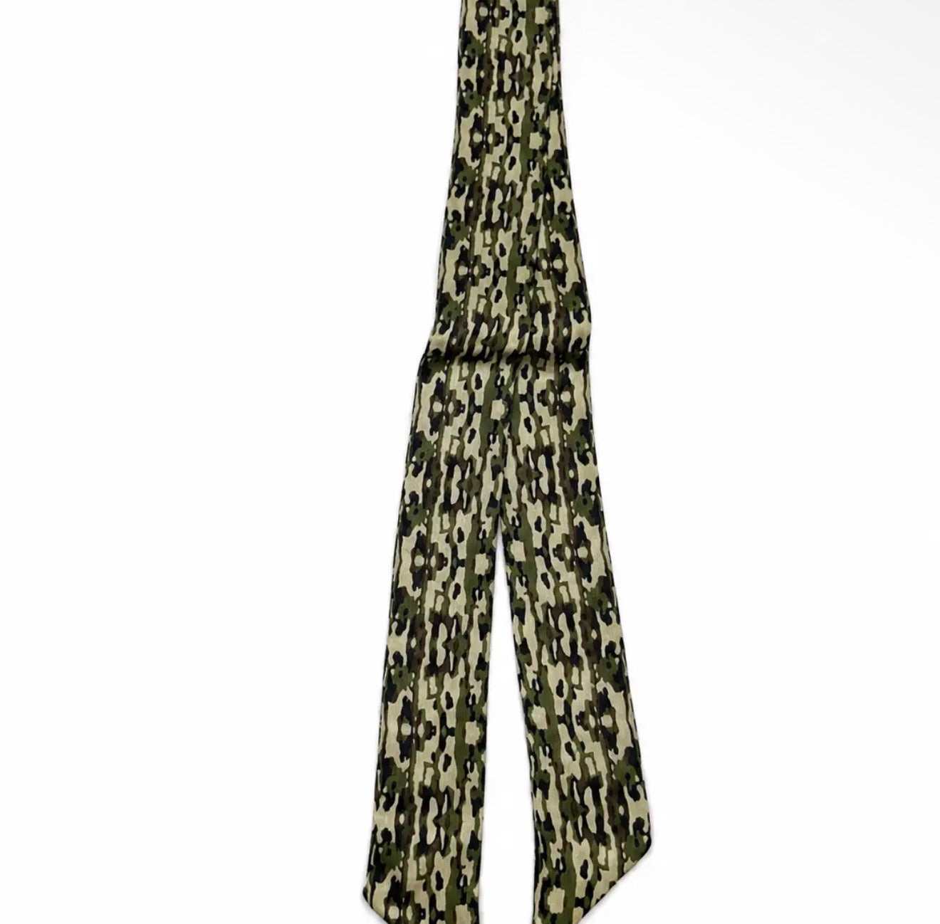Classic Camo Silk Twilly