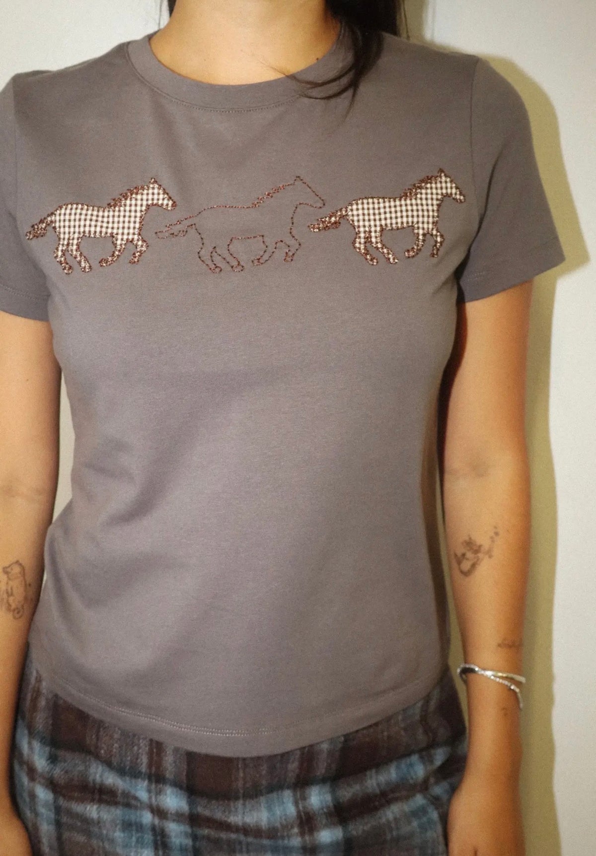 Galloping Horse Tee - Charcoal