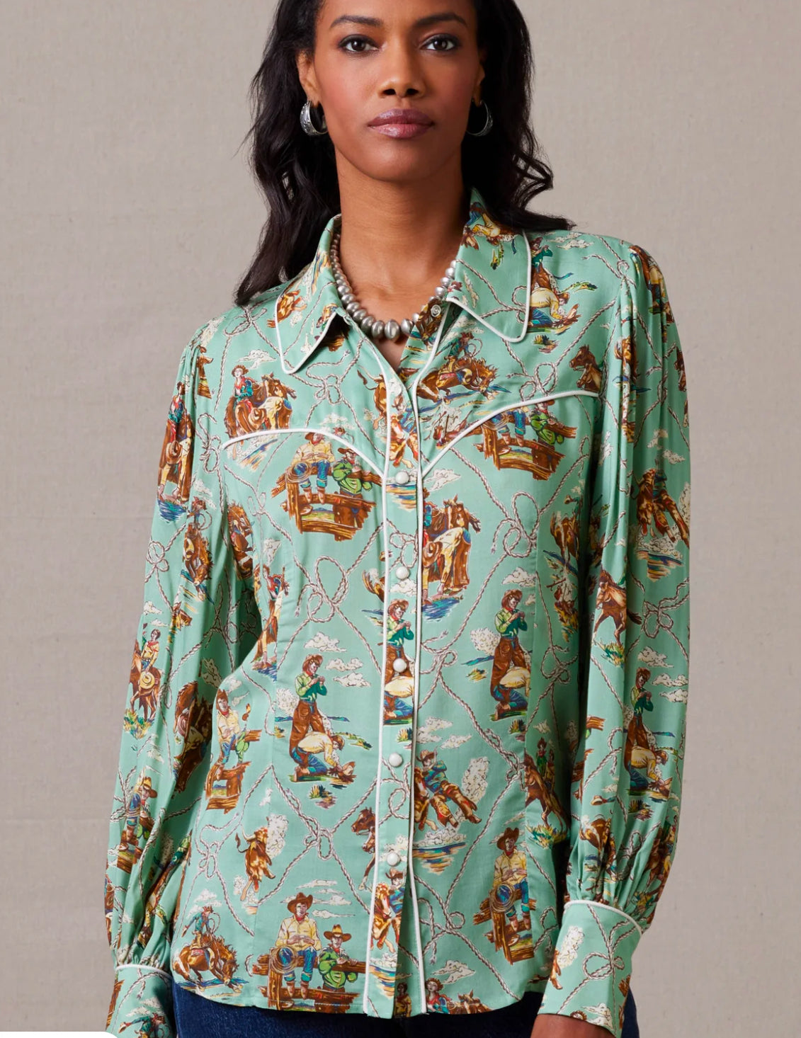 DD Romance & Rustlers Top