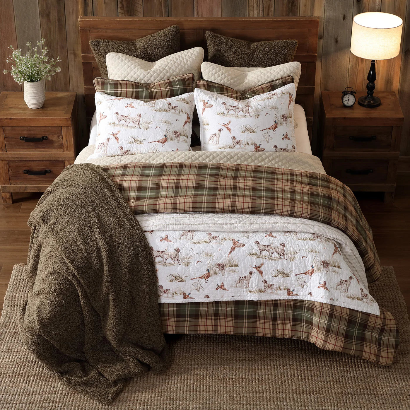 HUNT LIFE REVERSIBLE QUILT
SET