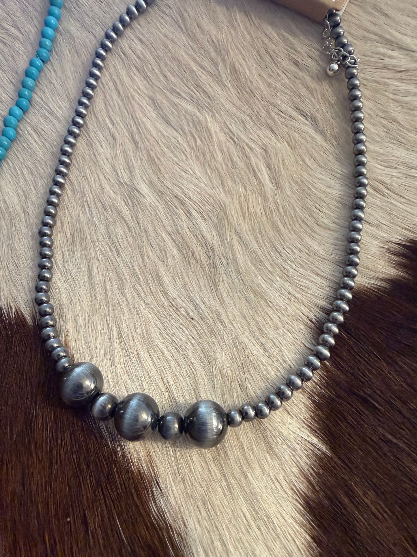 Oak Necklace