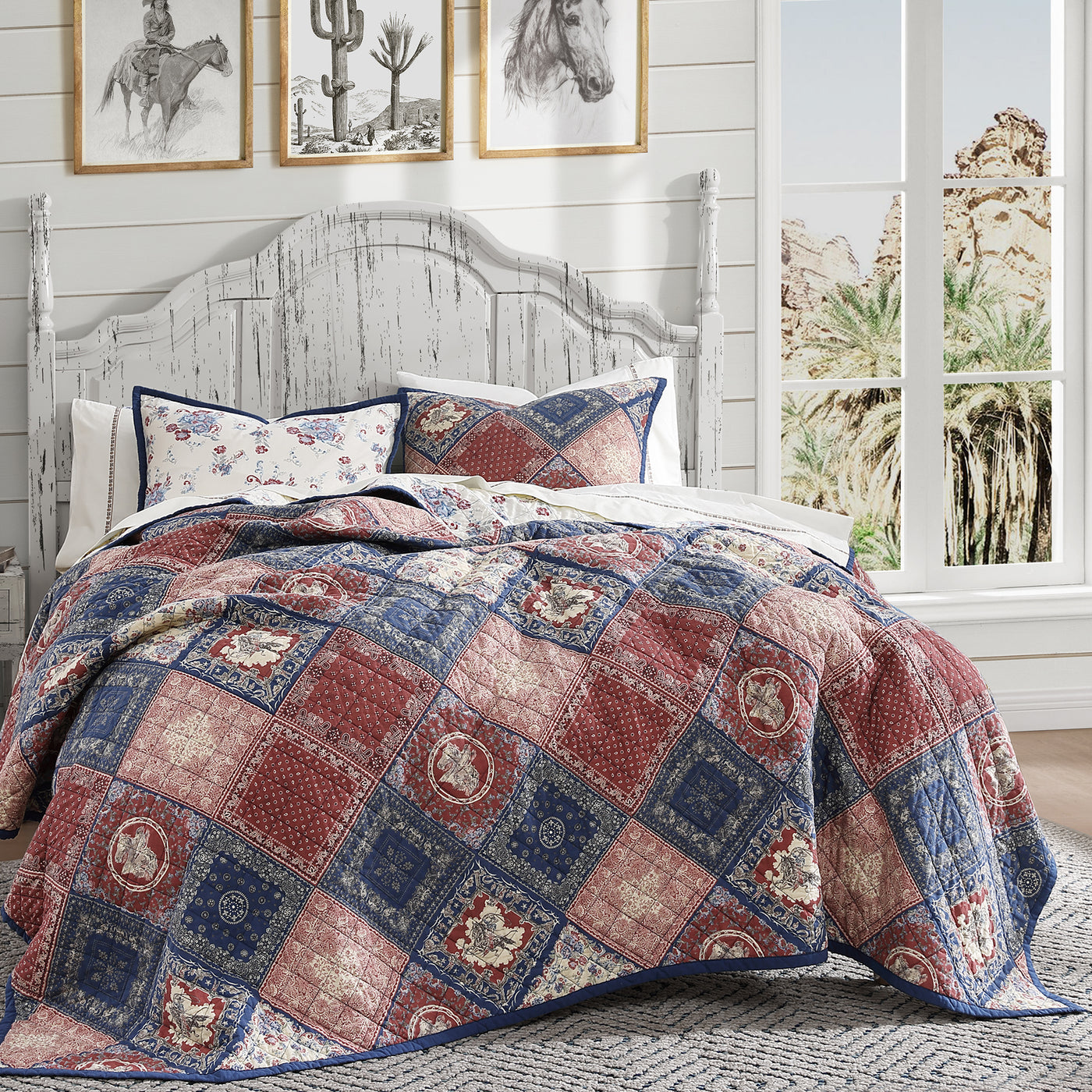 PATCHWORK BANDANA
REVERSIBLE QUILT SET