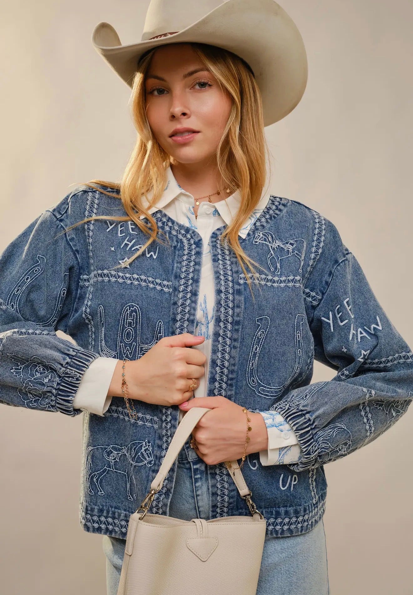 Western Embroidery Puff Sleeve
Denim Jacket