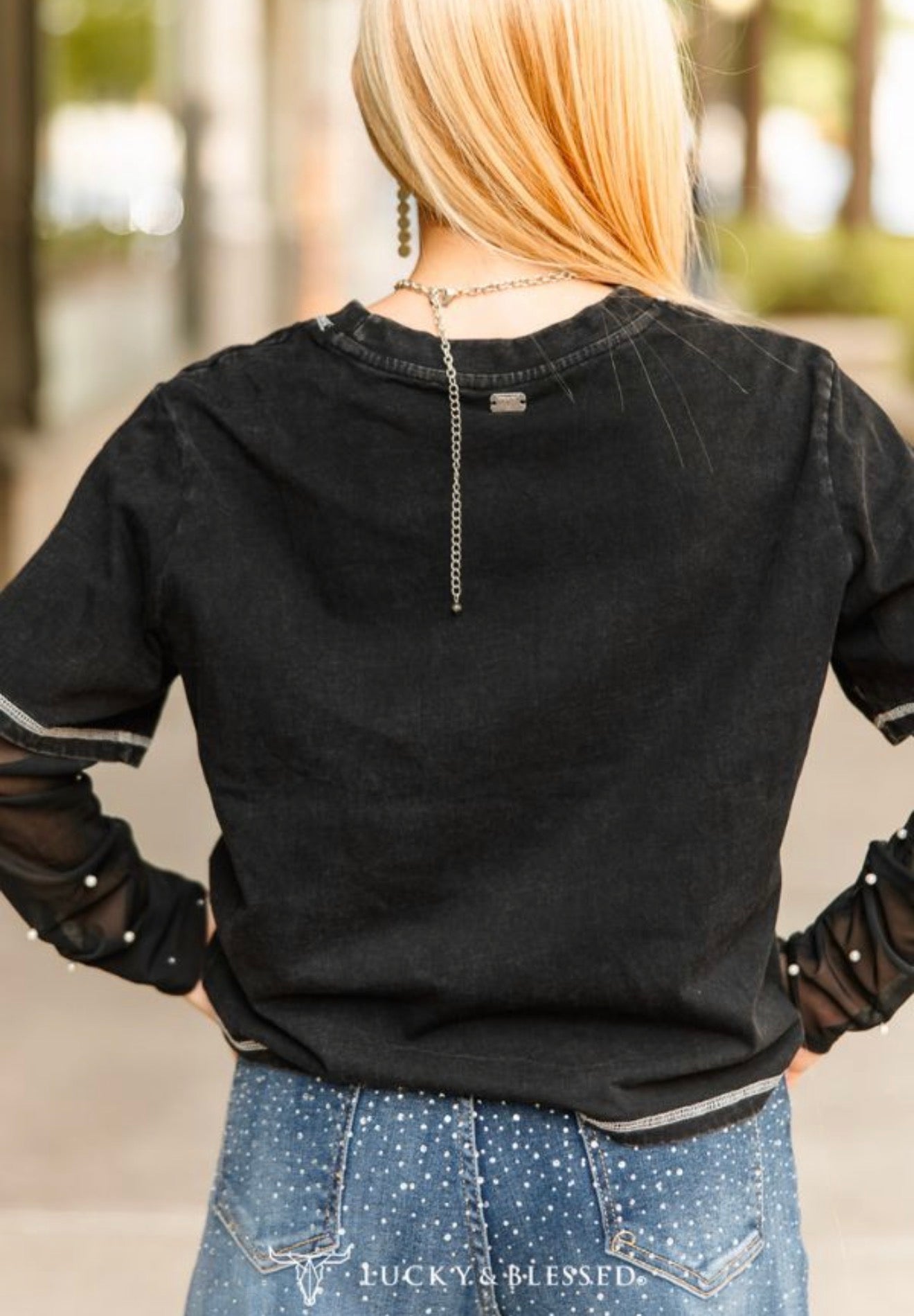 BLACK RODEO PRINTED CONTRAST STITCHING LONG SLEEVE
PEARL MESH LAYERED SHIRT