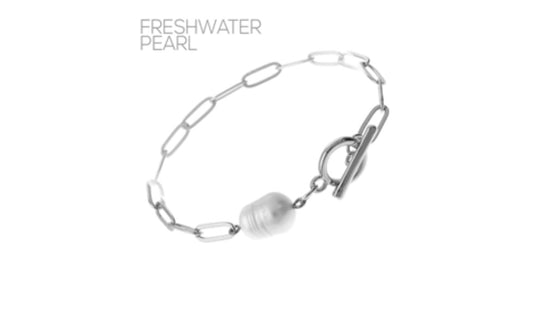 Pearl Toggle Bracelet