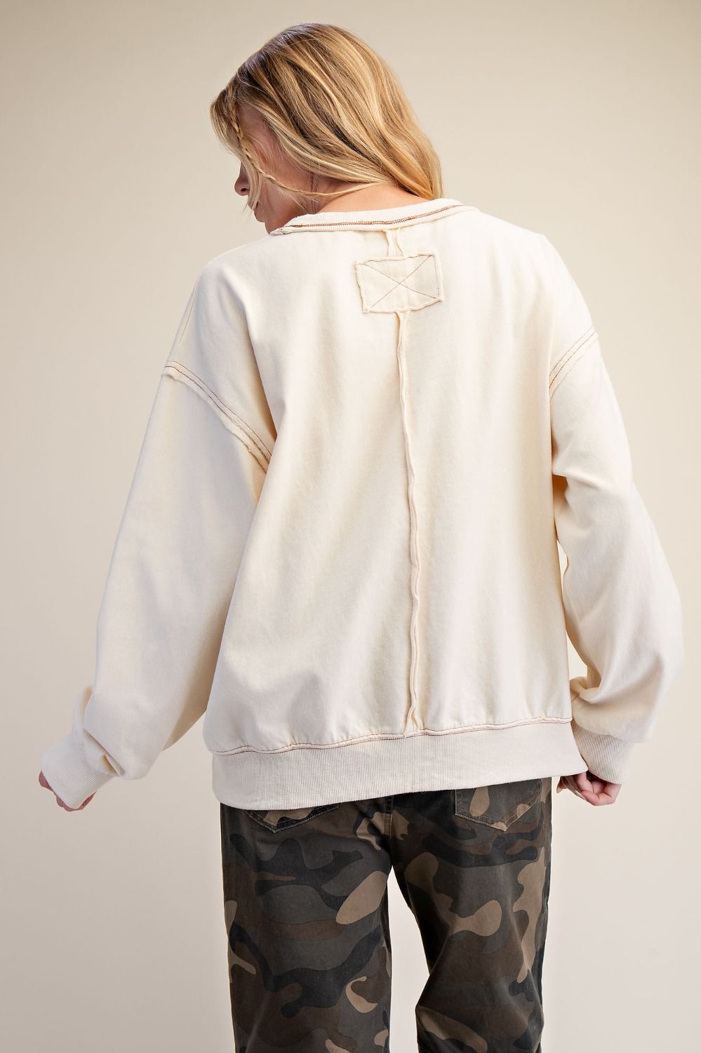 RODEO PATCH FRONT WASHED TERRY PULLOVER