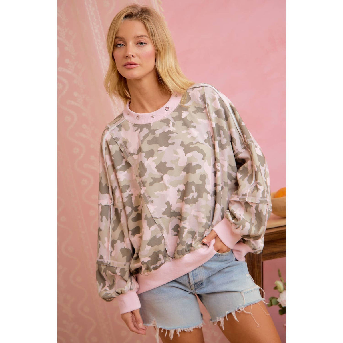 DELILAH CAMOUGLAGE PRINTED SWEATSHIRT