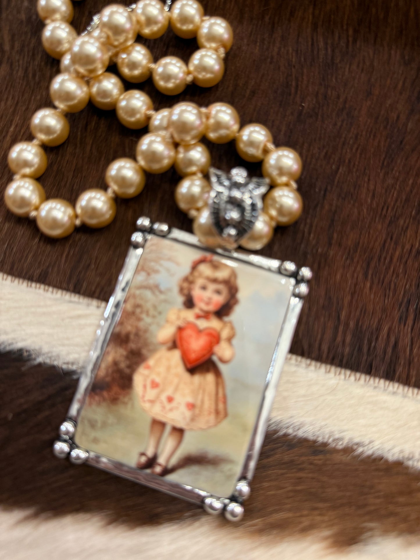 Antique Annie’s Necklaces