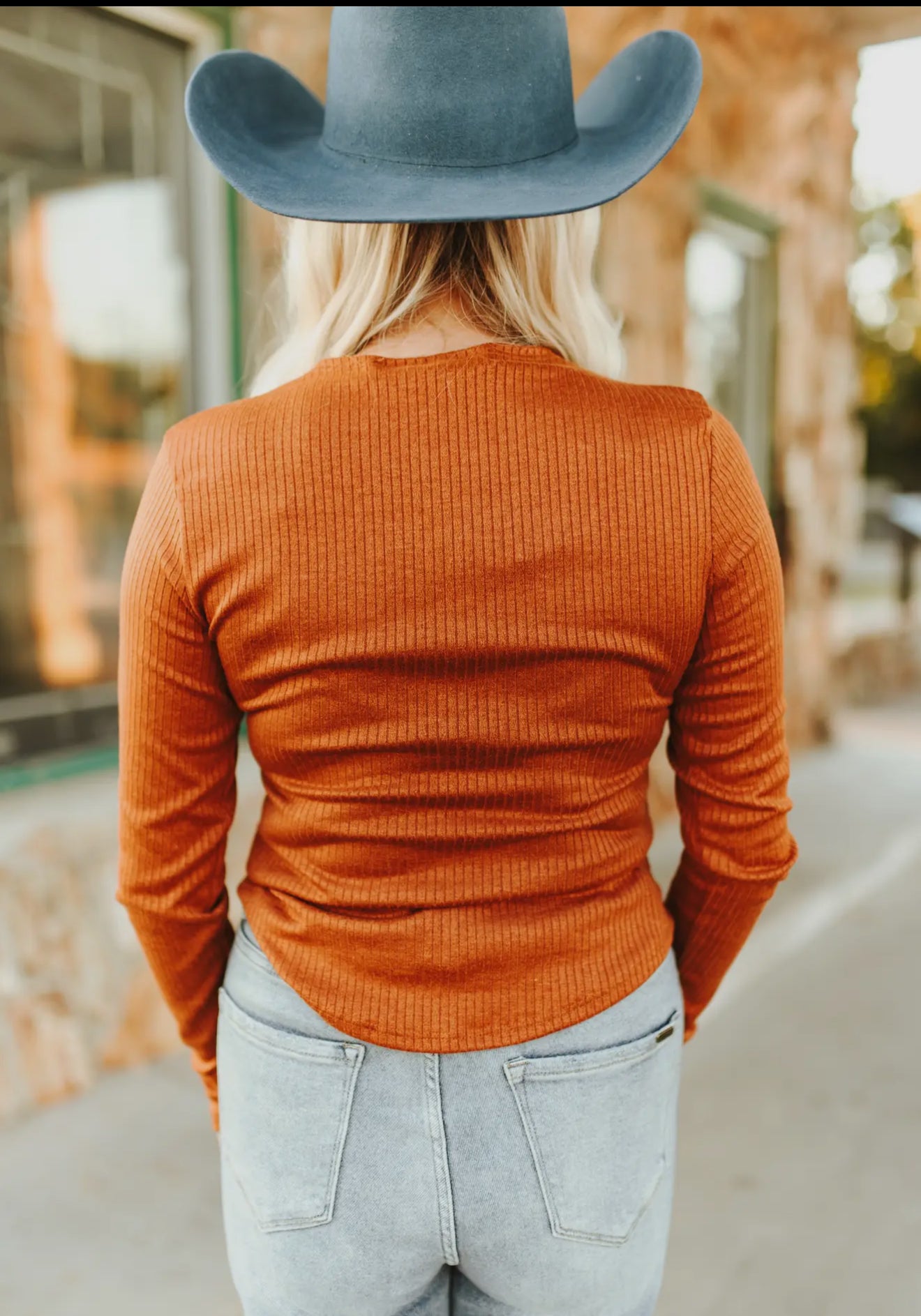 Ribbed Scoop Neck Long Sleeve Cropped Top