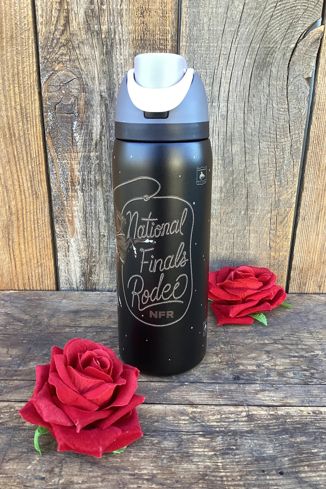 VINTAGE NFR ROPE WATER
BOTTLE