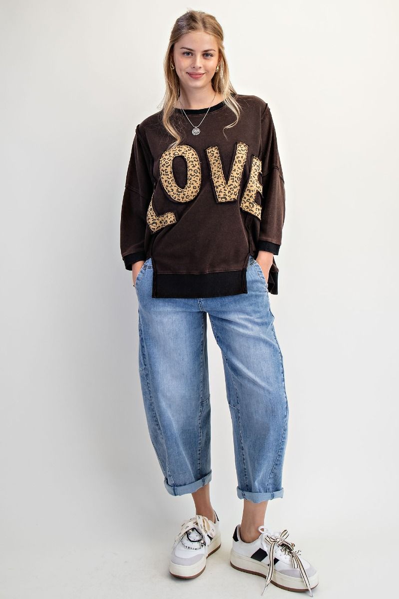 LOVE PATCH FRONT WASHED
TERRY PULLOVER