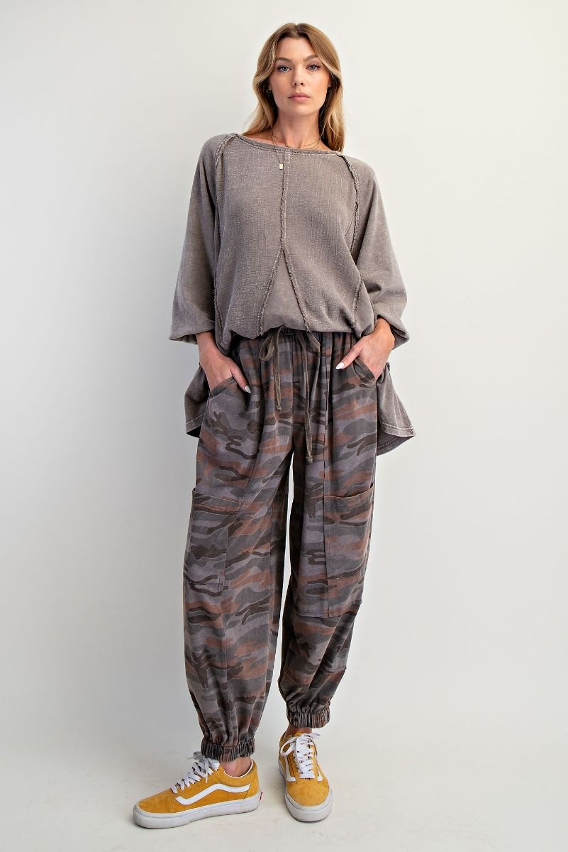 CAMOUFLAGE PRINT WASHED PANTS