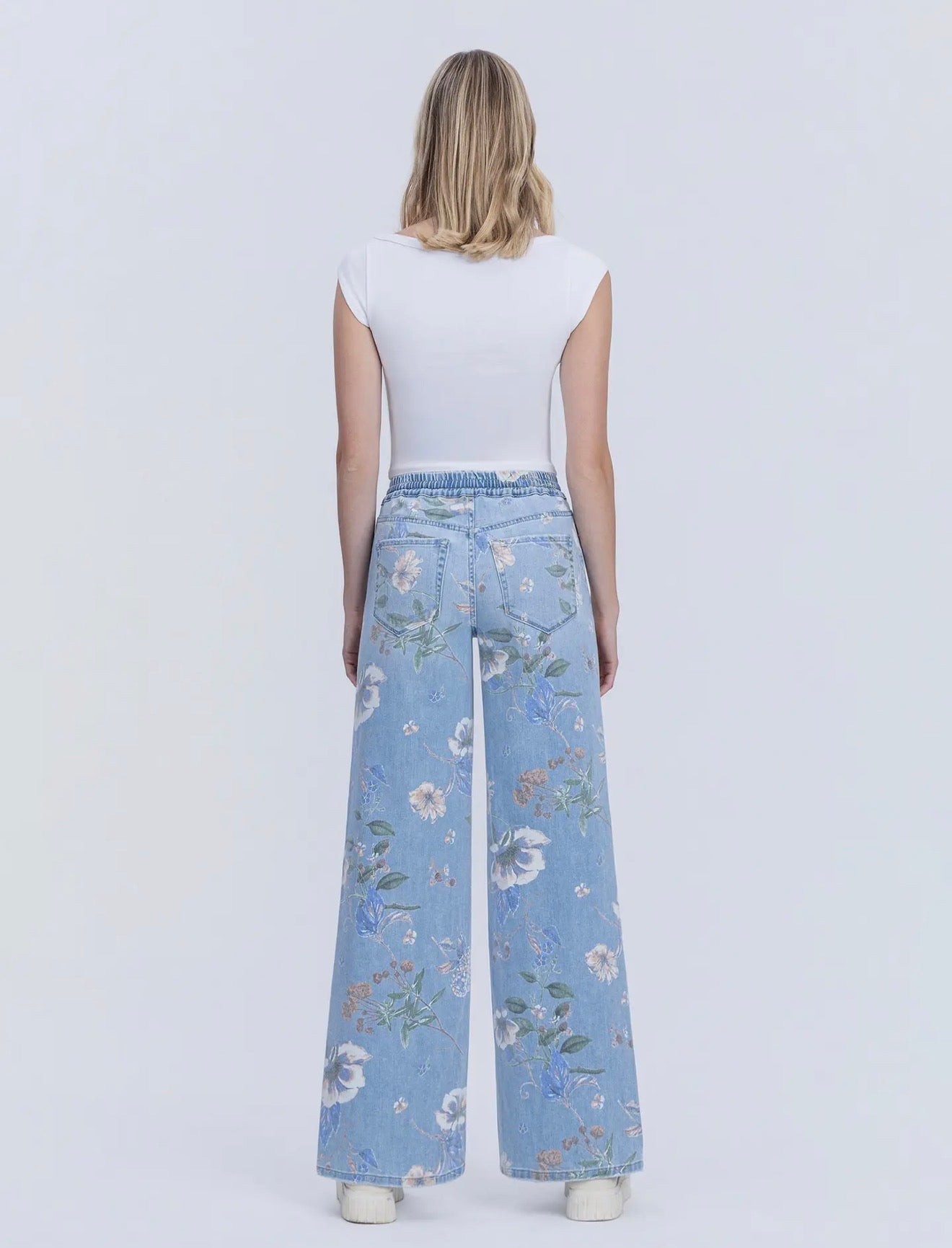 High Rise Drawstring Floral Print
Wide Jeans - VERVET by FLYING MONKEY