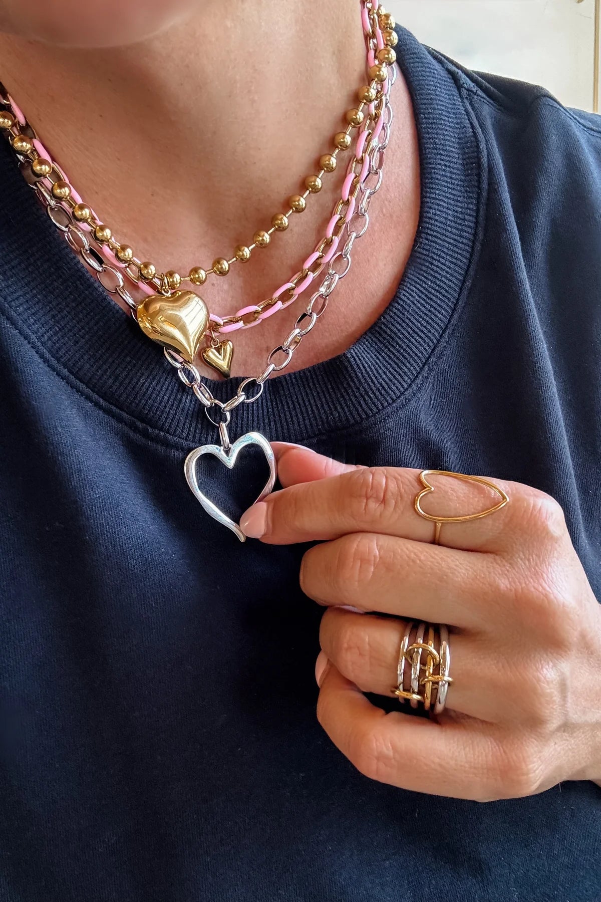 HEARTLINE NECKLACE