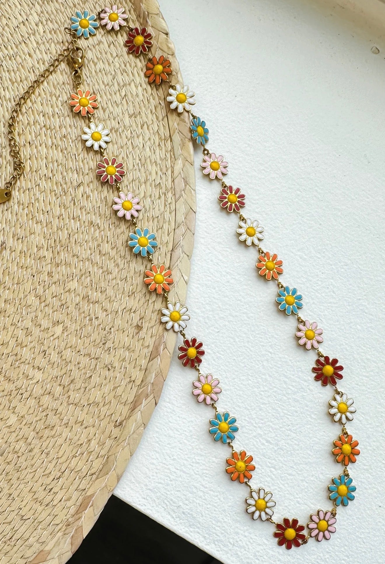 FLOWER CHILD NECKLACE