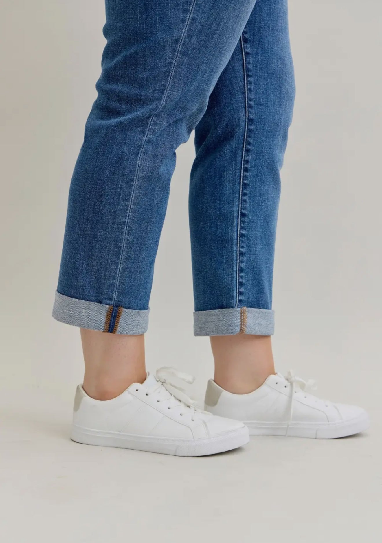 Judy Blue Mid Rise Boyfriend Classic Cuffed