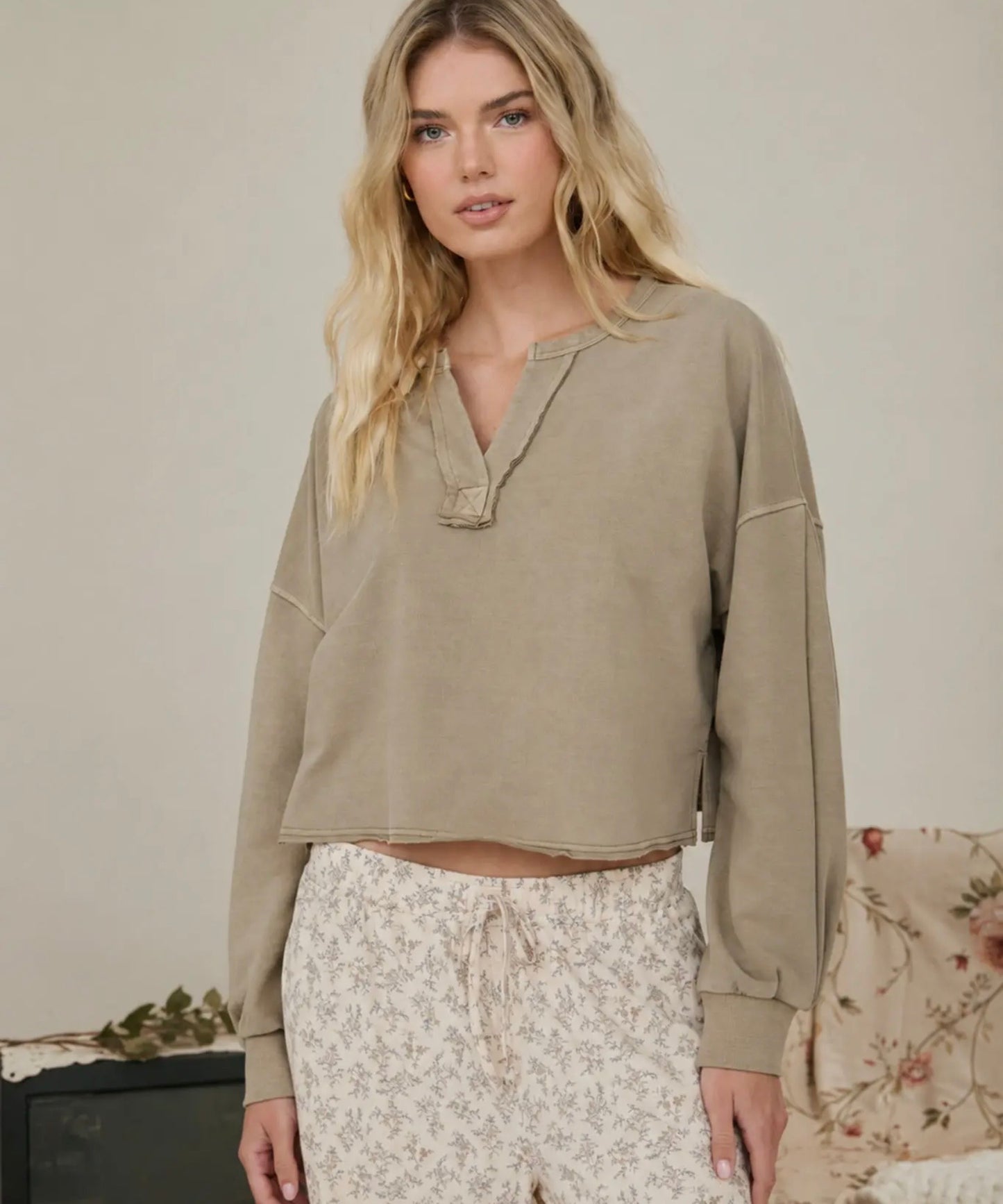 Notch Neck Cropped Long Sleeve