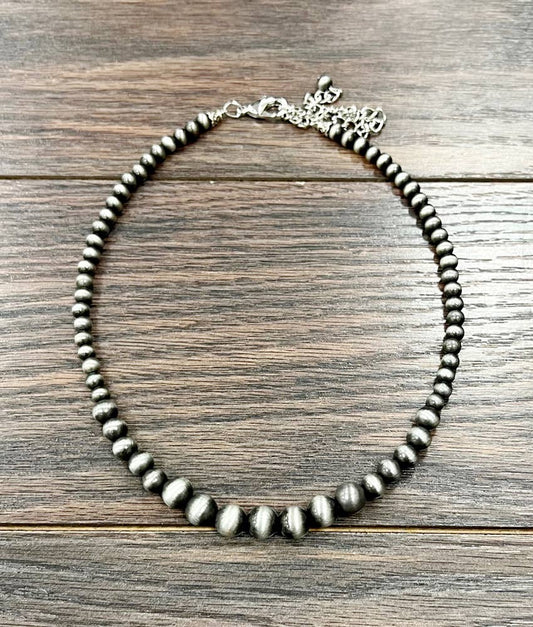 16" Graduated Western Bead Necklace