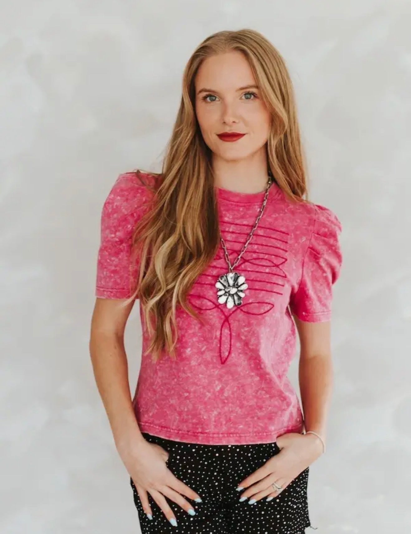 Mineral Wash Boot Stitch
Embroidered Shirt