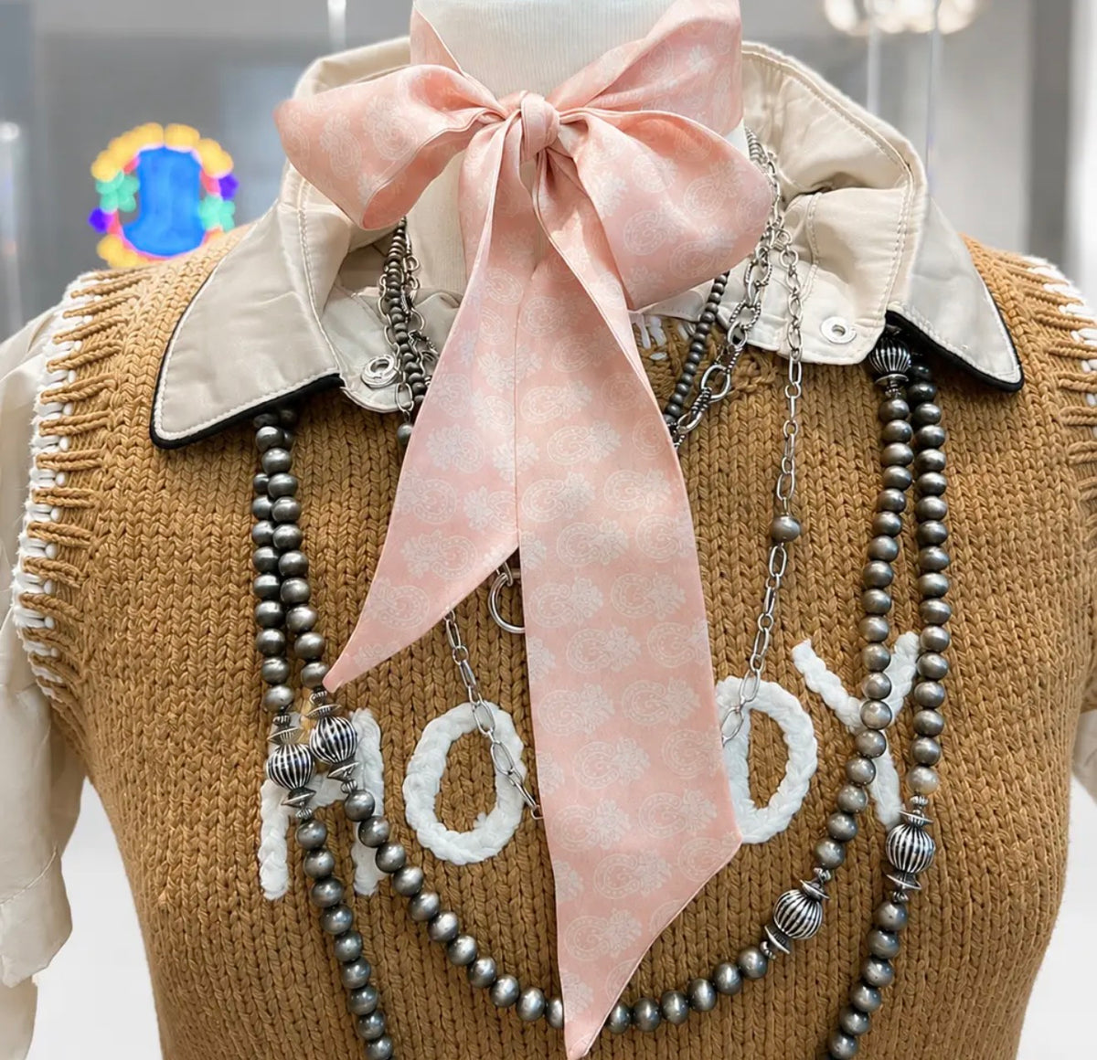 Western Floral Horseshoe Silk Twilly