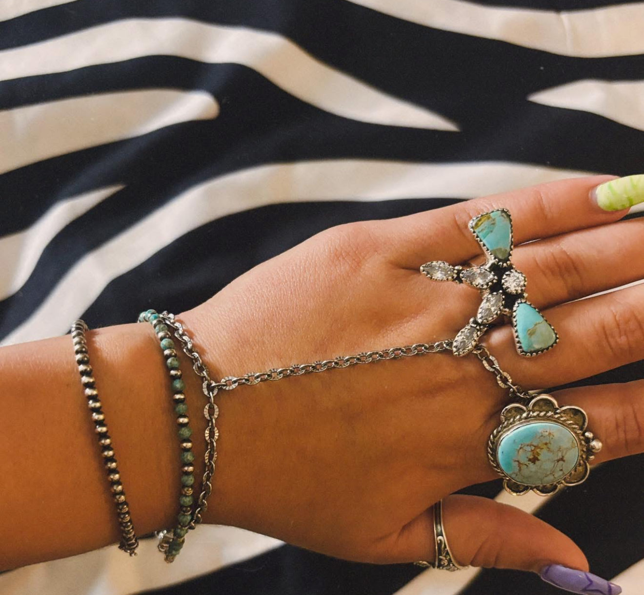 Bow & Crystal Stone Ring (adjustable)