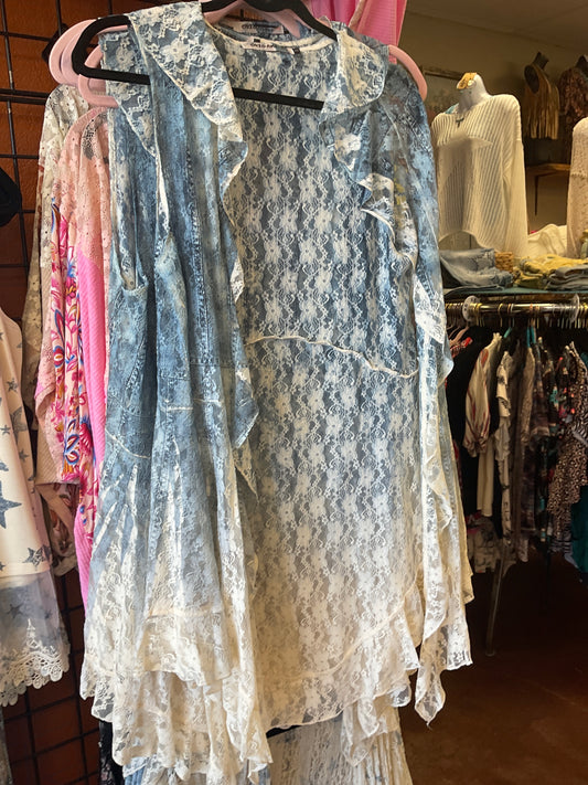 Lace Vest w Ruffles