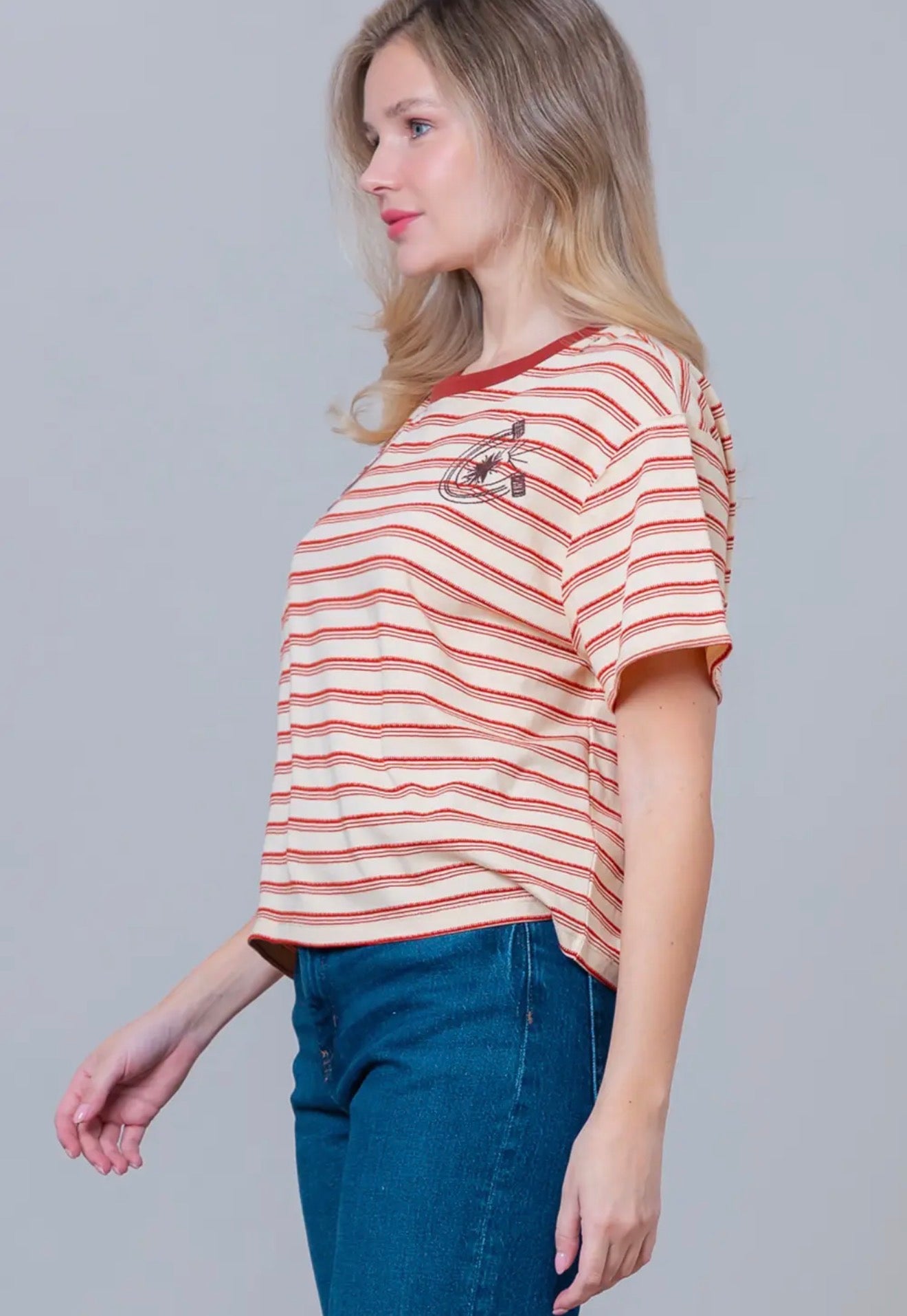 Short Sleeve Striped
Horseshoe Print Embroidery