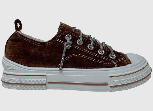 Aman Velvet Very G Women's Slip On
Sneakers