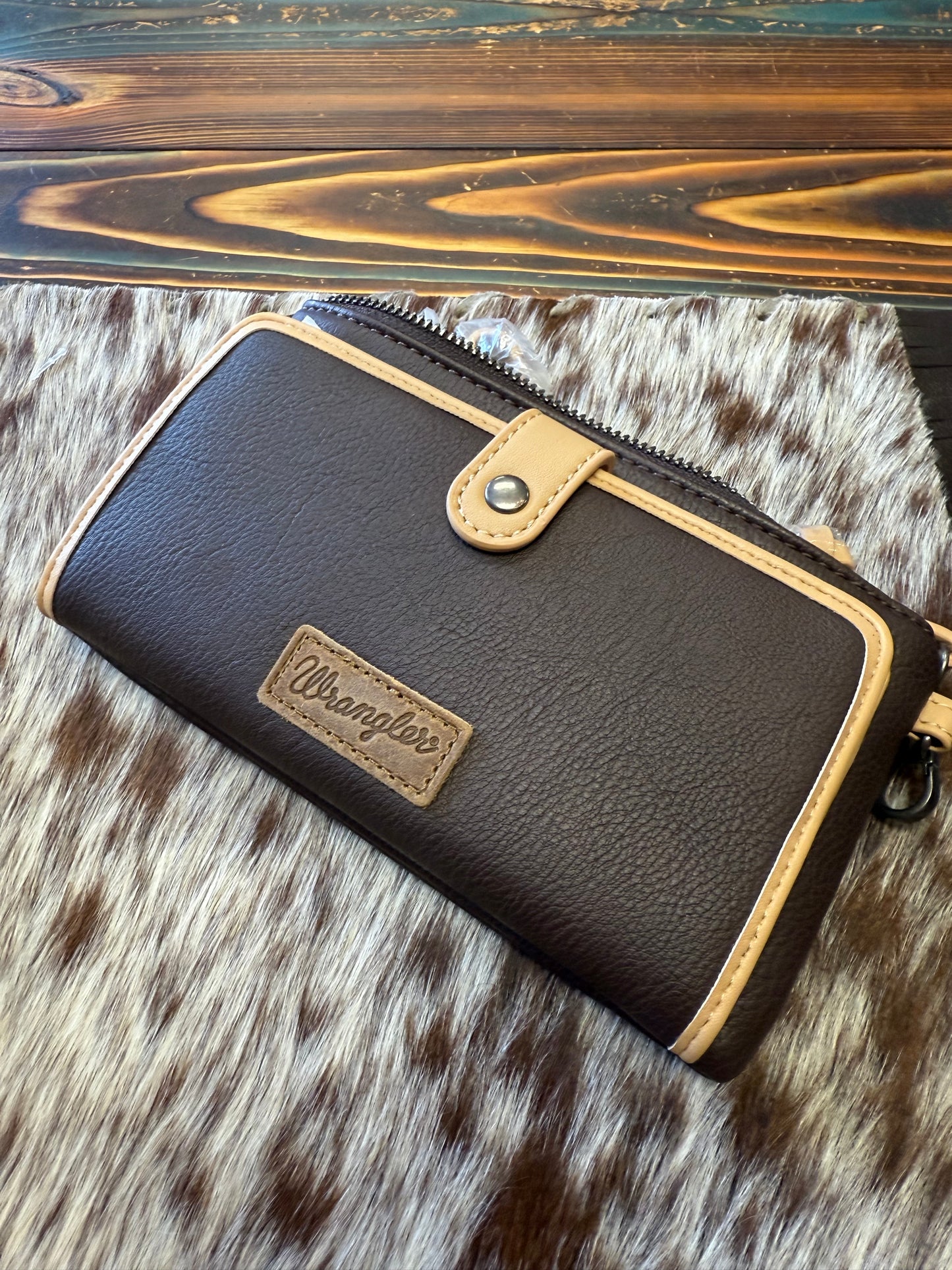 Wrangler Long Live Cowgirls Crossbody Clutch