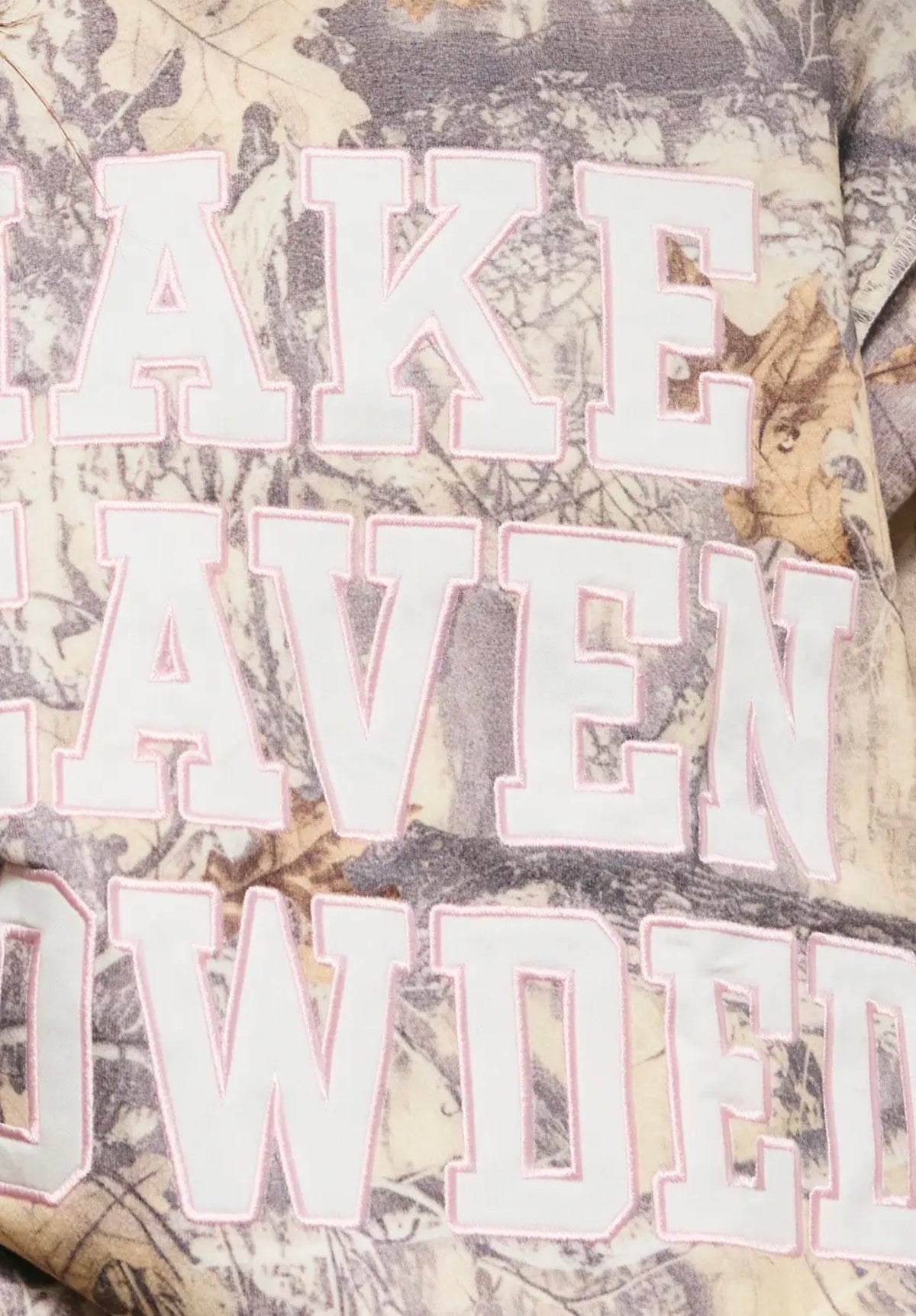 HEAVEN | Camo Appliqué
Embroidery Sweatshirt