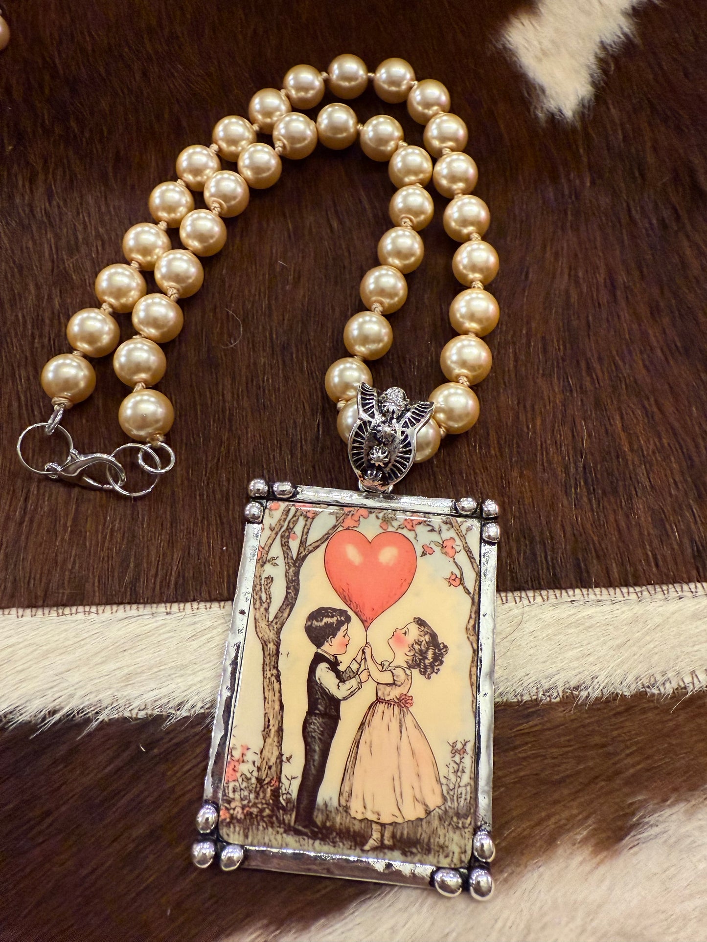 Antique Annie’s Necklaces