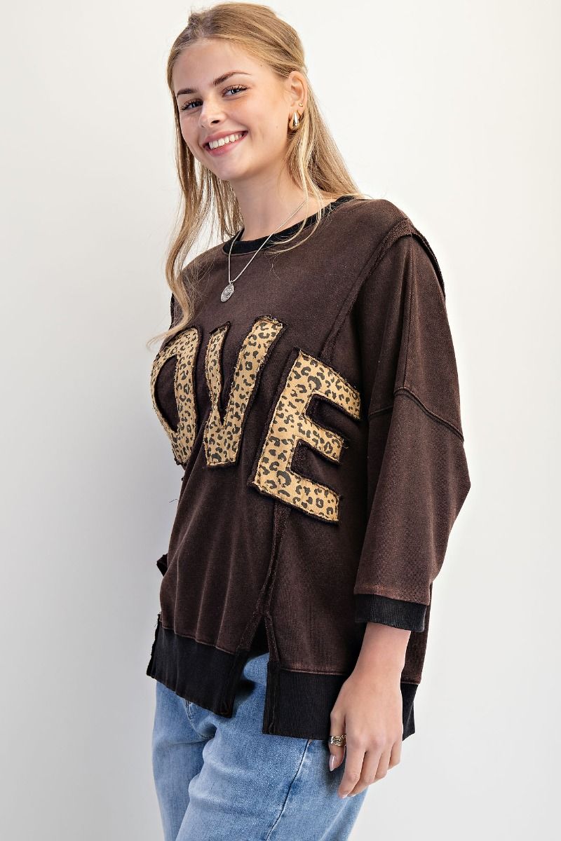 LOVE PATCH FRONT WASHED
TERRY PULLOVER