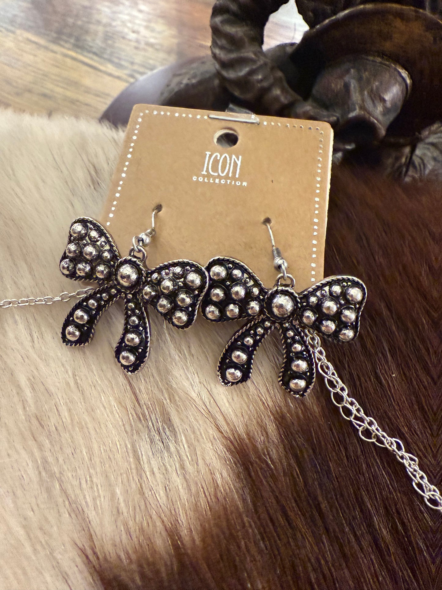 Bubble Bow Necklace Set